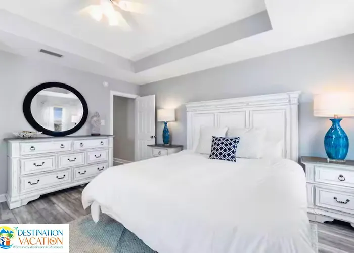 Luxury Beachfront Retreat 5br, Pool, Sleeps 12 Apartment *