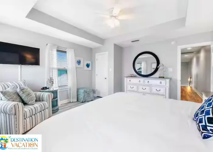 Luxury Beachfront Retreat 5br, Pool, Sleeps 12 Apartment