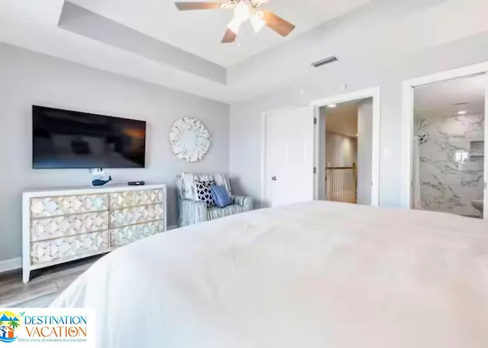 Luxury Beachfront Retreat 5br, Pool, Sleeps 12 Gulf Shores