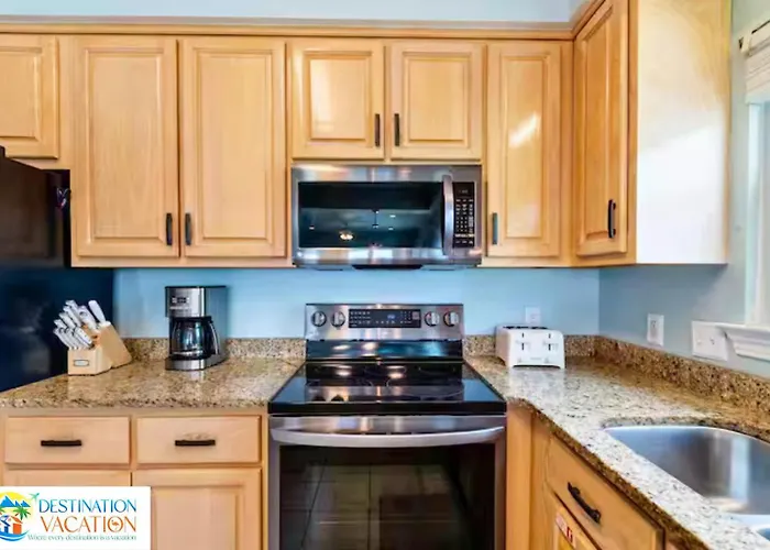 Luxury Beachfront Retreat 5br, Pool, Sleeps 12