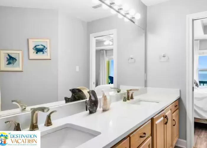 Apartment Luxury Beachfront Retreat 5br, Pool, Sleeps 12 *
