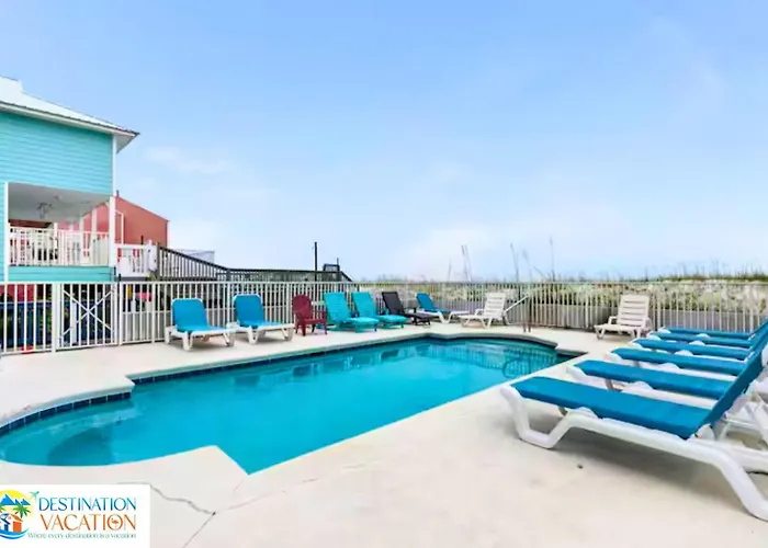 Apartment Luxury Beachfront Retreat 5br, Pool, Sleeps 12