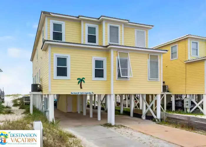 Apartment Luxury Beachfront Retreat 5br, Pool, Sleeps 12 *